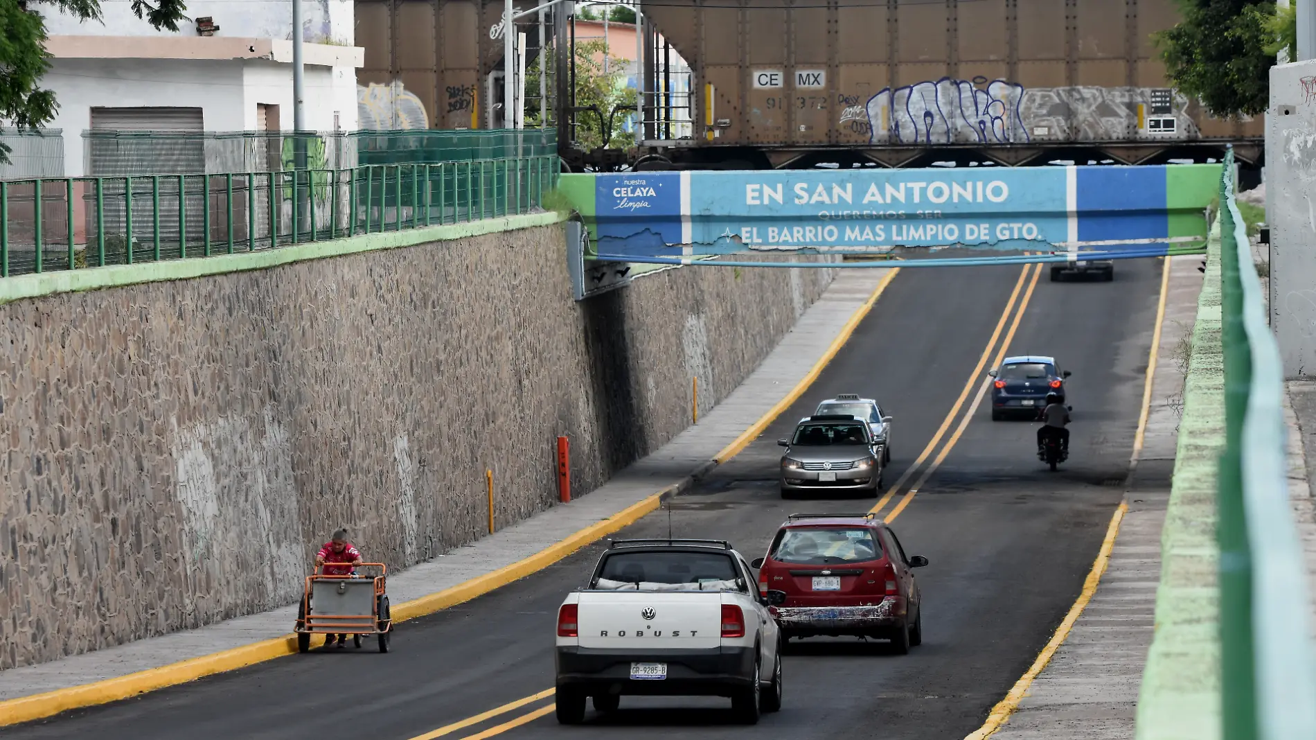 abren puente a desnivel (2)